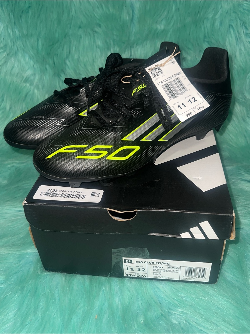 adidas F50 Club Men’s Soccer Cleats - Black/Neon Yellow Men’s size 11